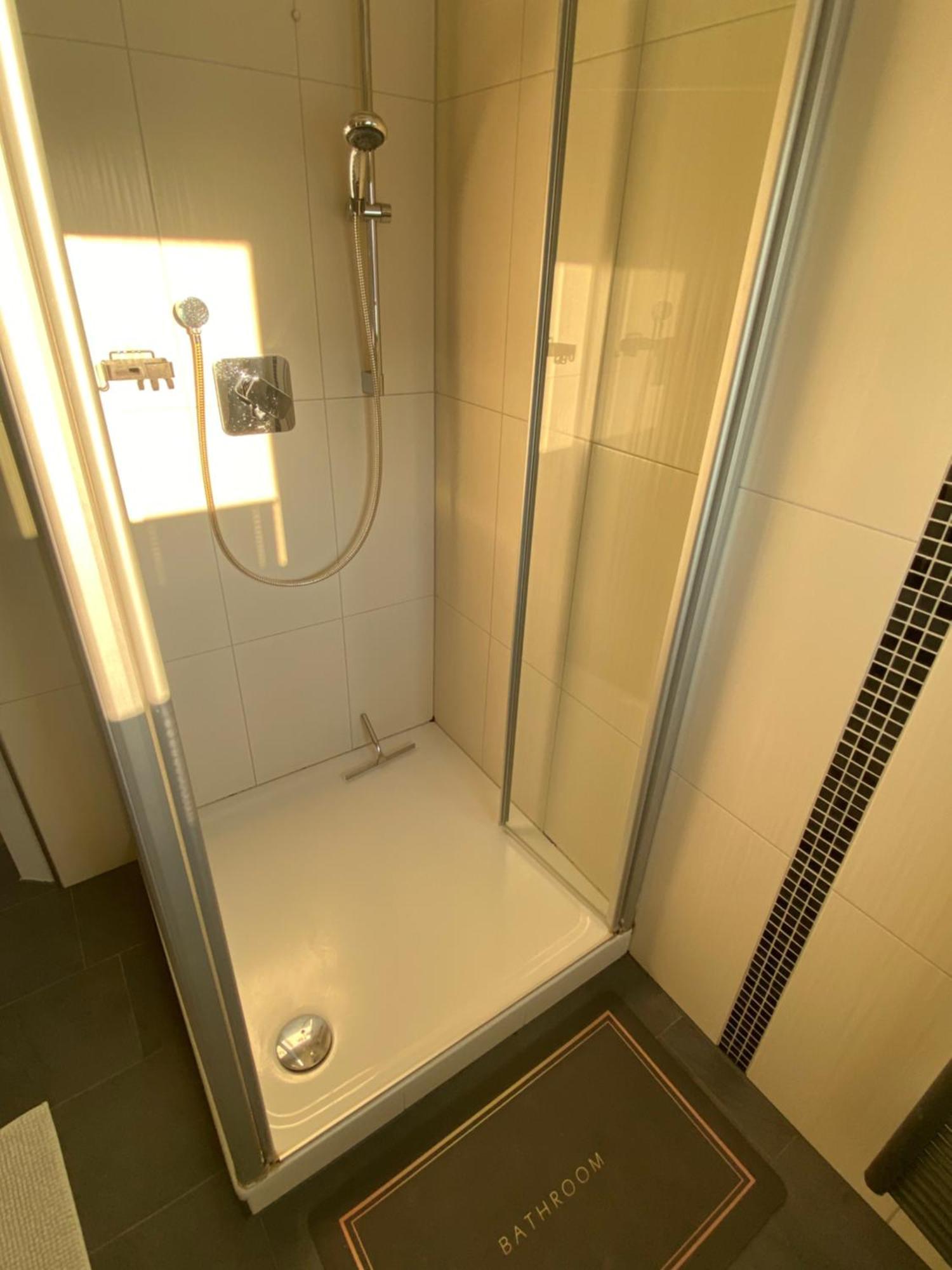Westpark Appartment - 15Min Zum Zentrum Нюрнберг Екстериор снимка